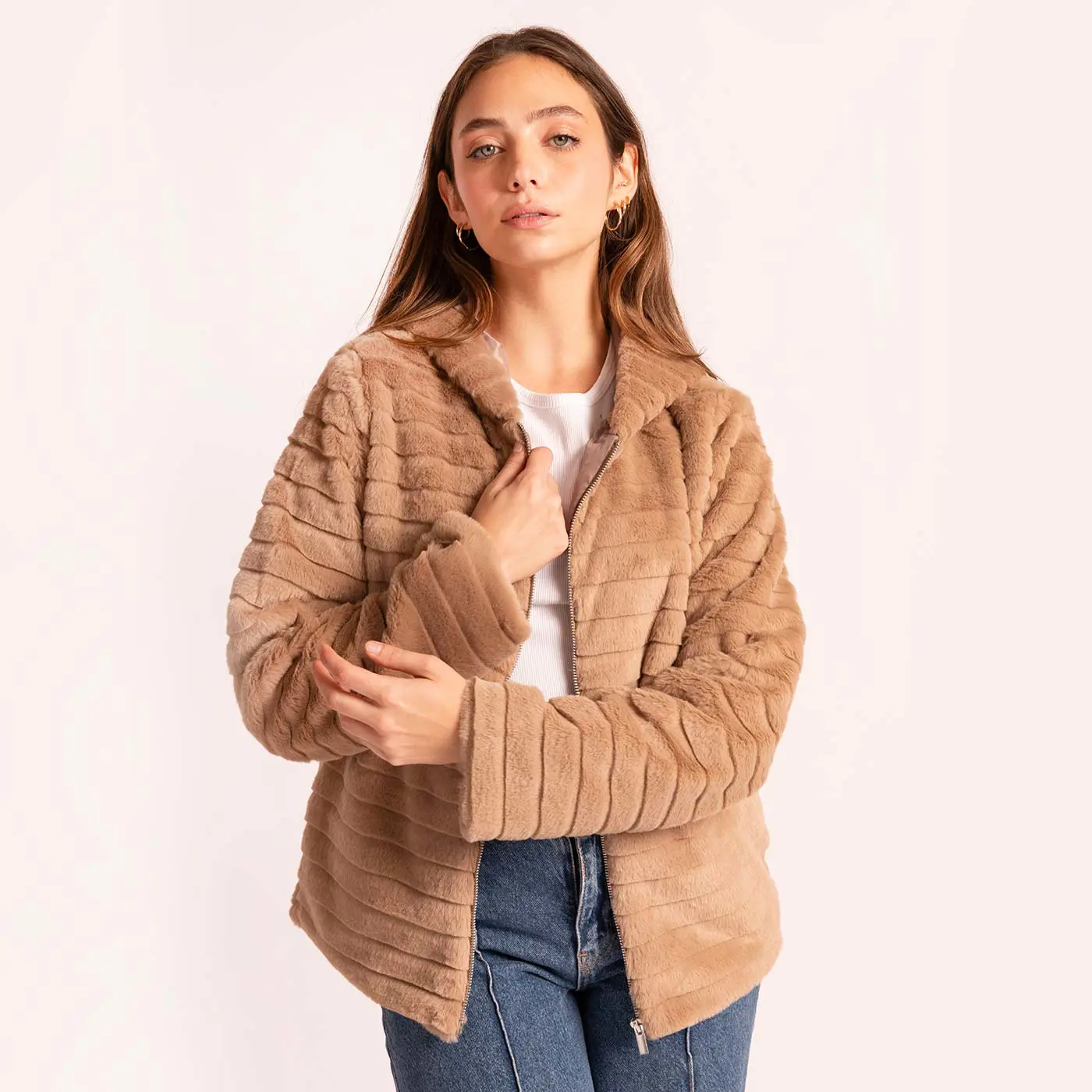 ג"קטים ומעילים מוקה L