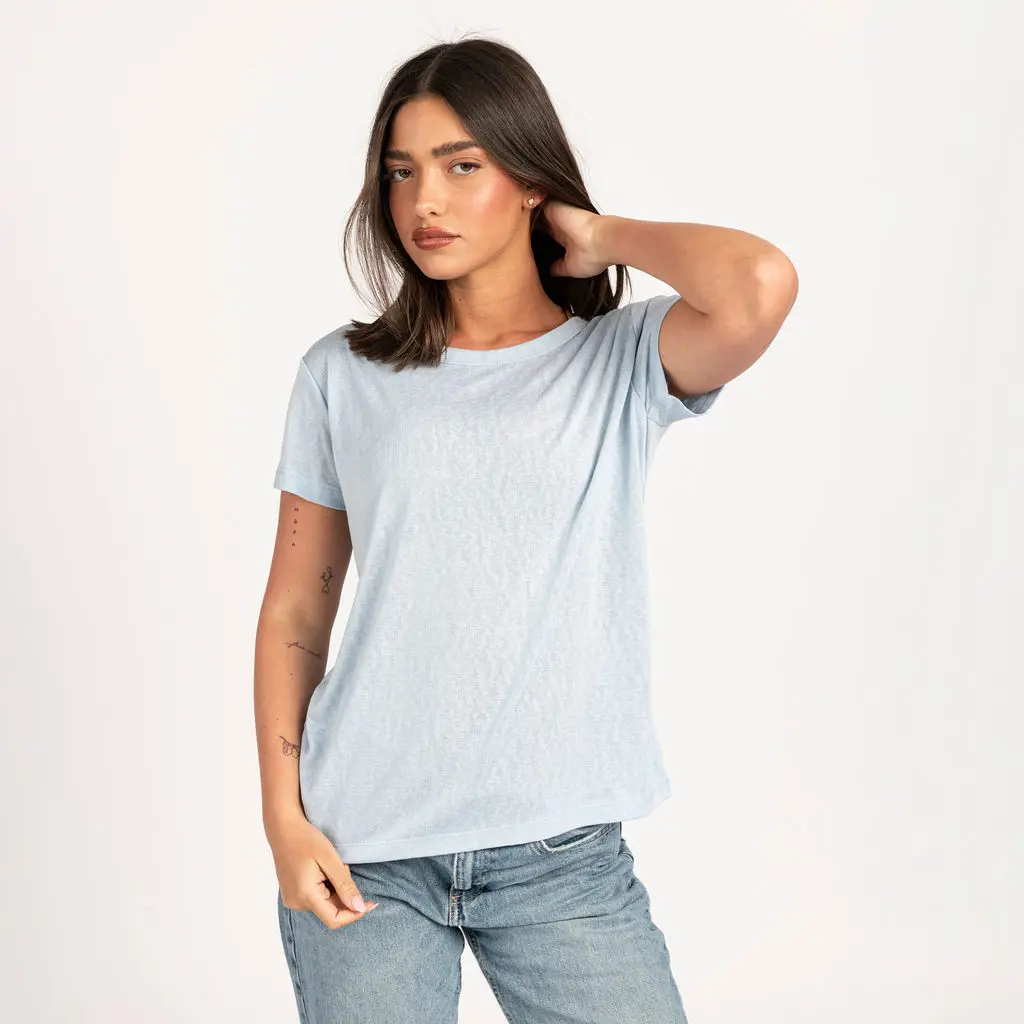 חולצות תכלת M