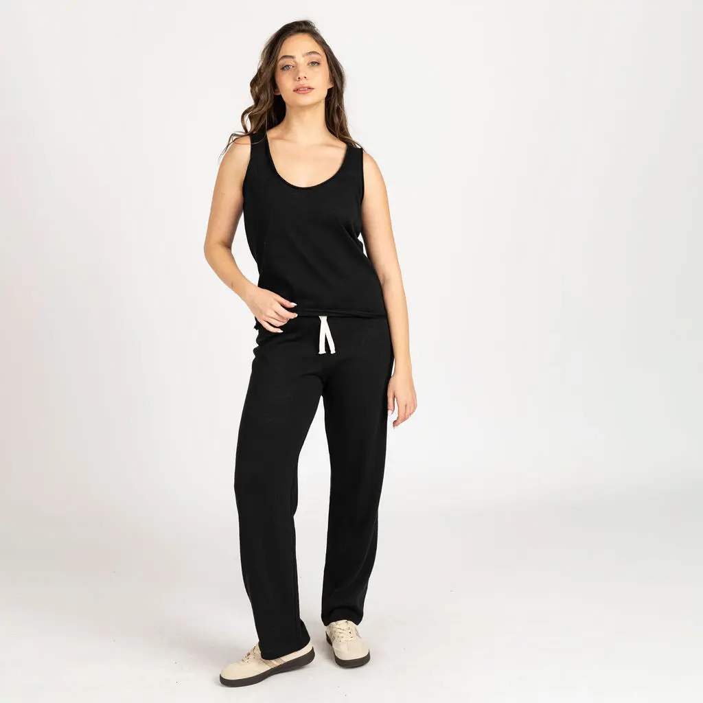 מכנסיים וחצאיות שחור XL