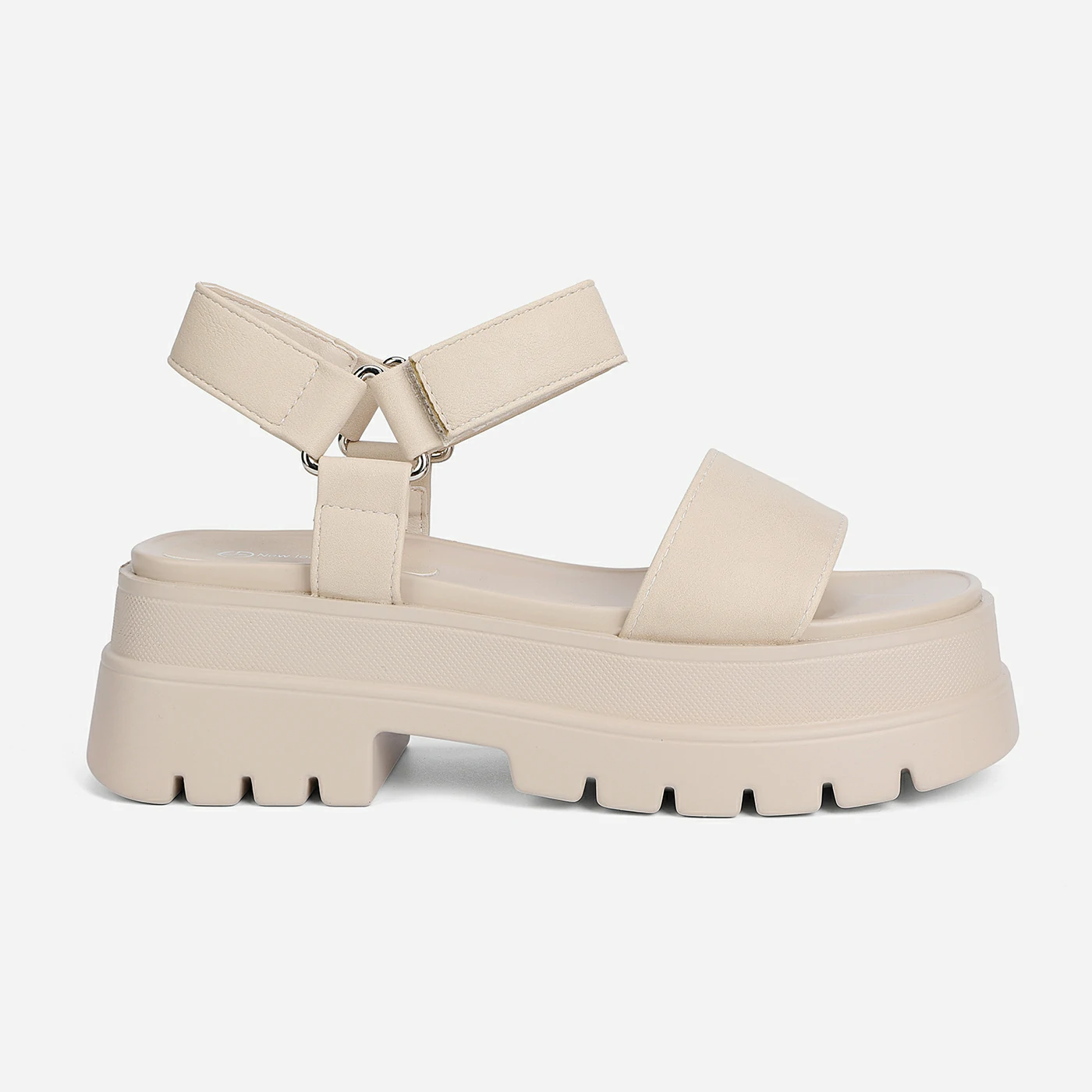 סנדל פלטפורמה אופווייט 39