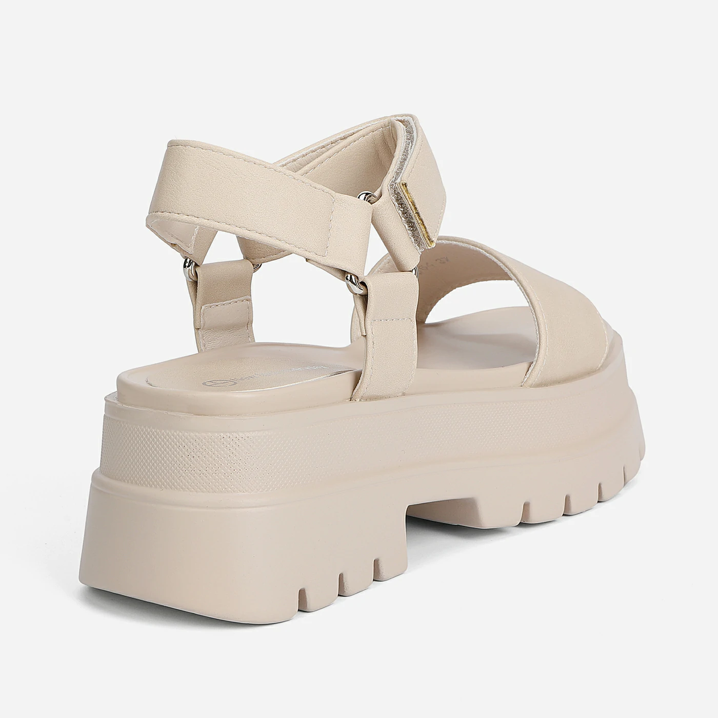 סנדל פלטפורמה אופווייט 39