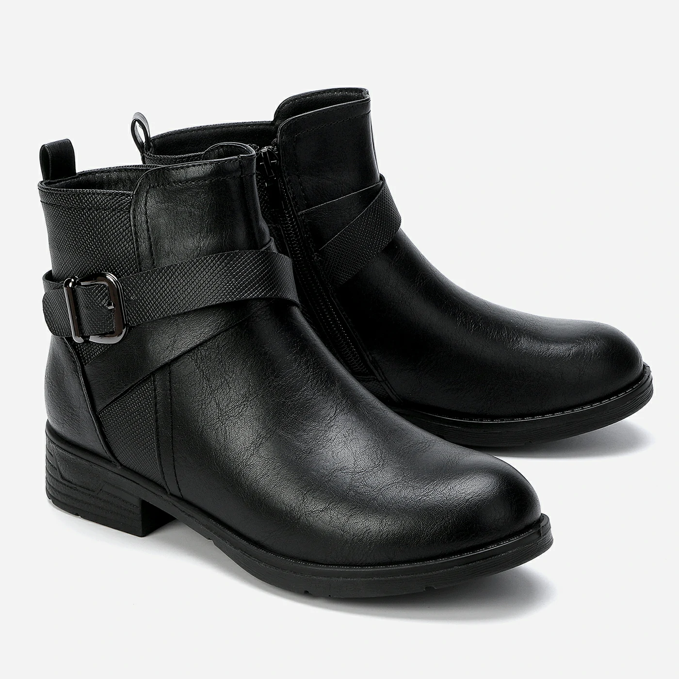 נוחות שחור 38