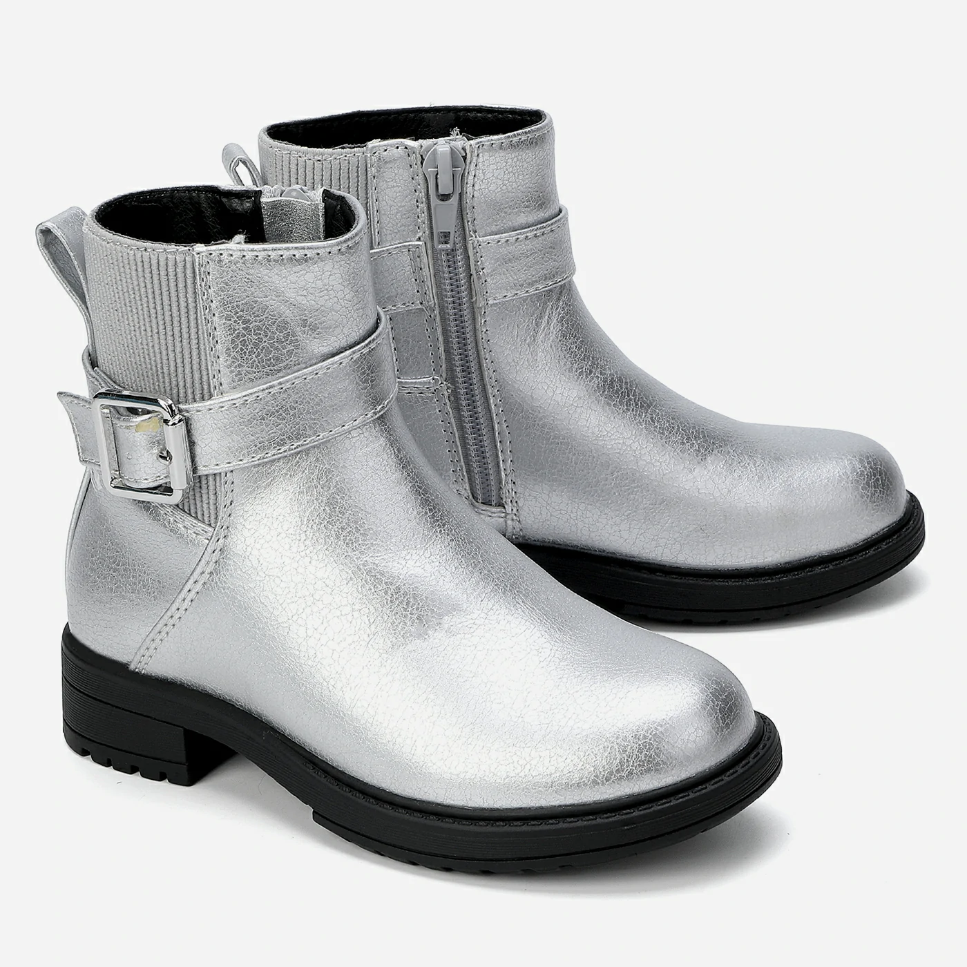 מגפון כסף 24