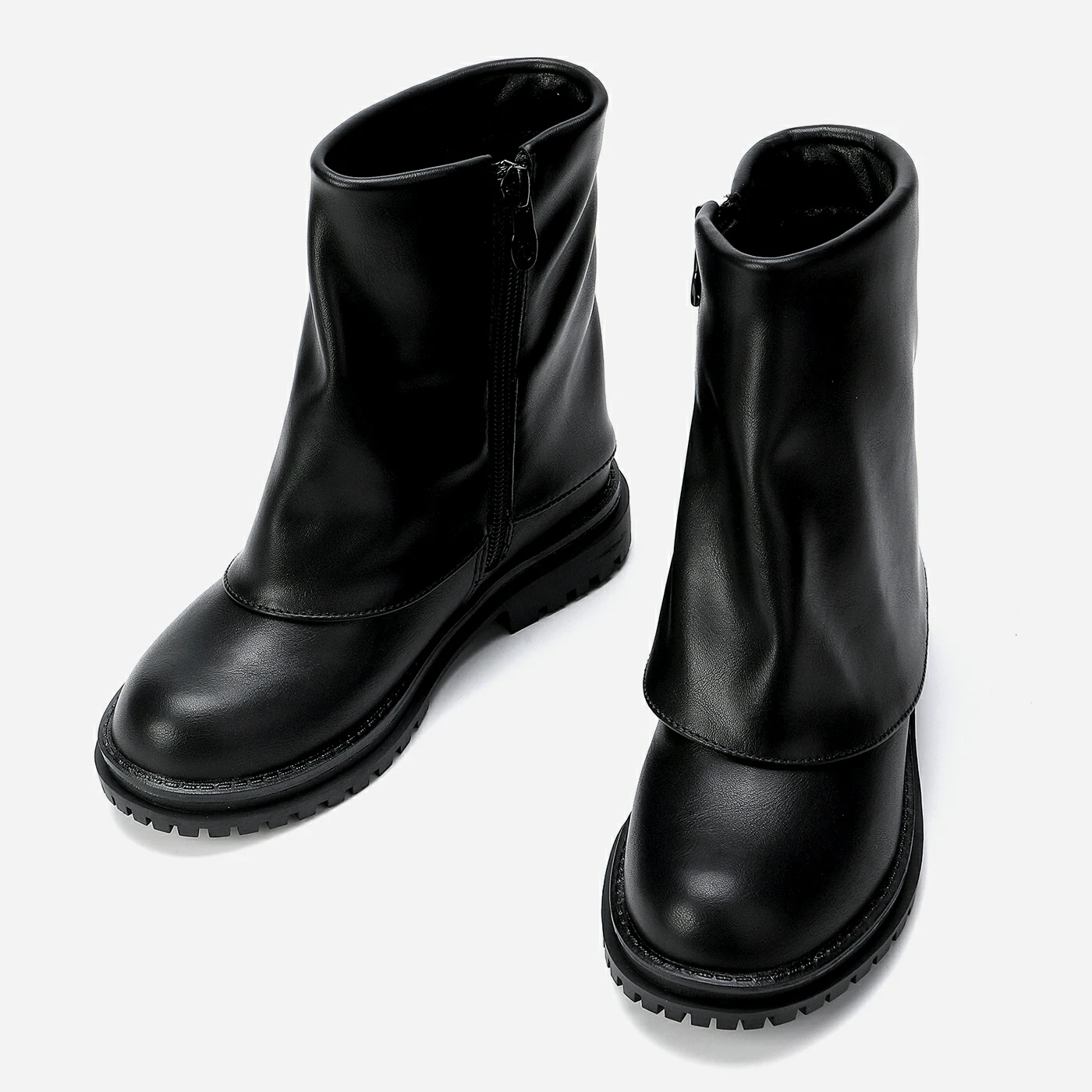 מגפון שחור 33