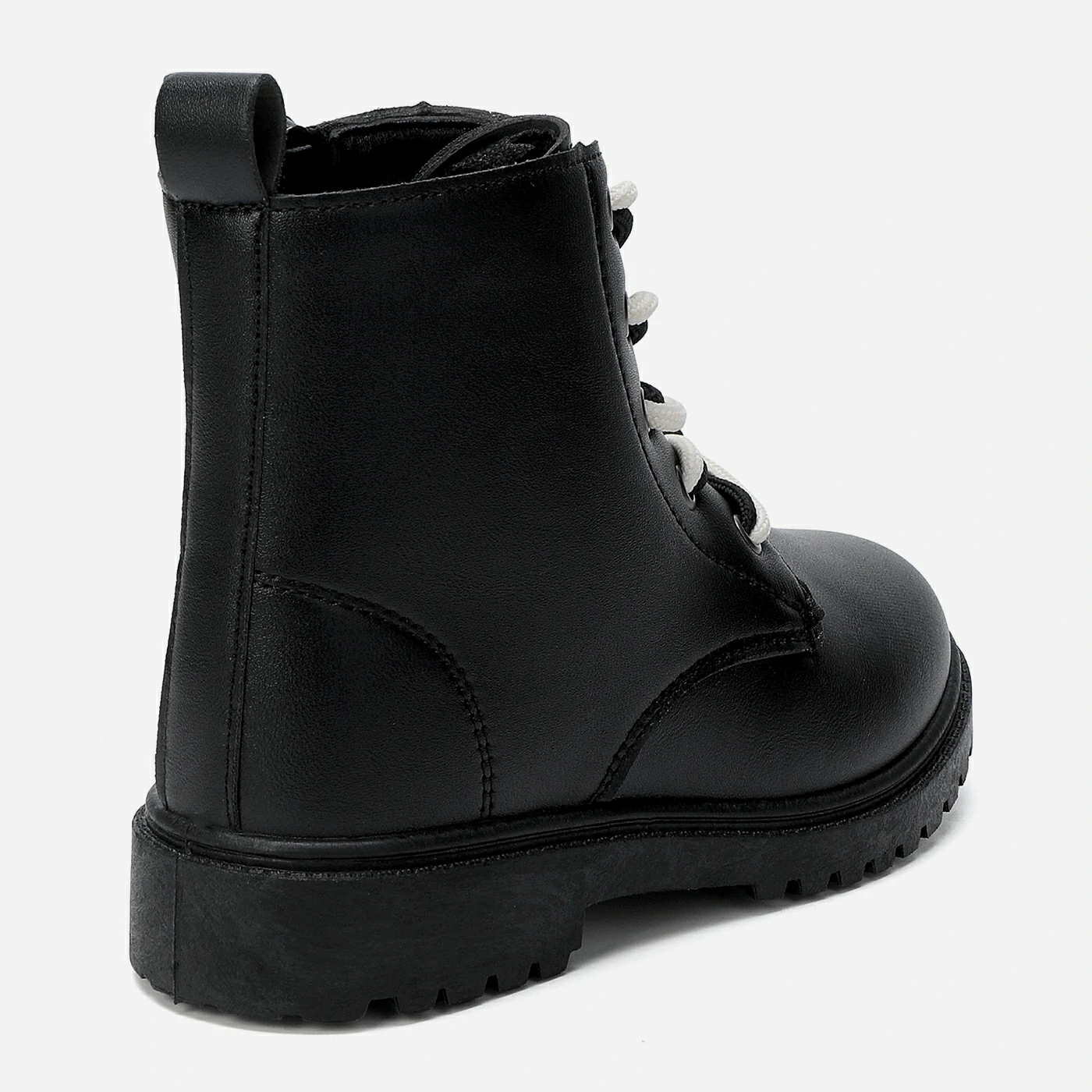 מגפון שחור 35