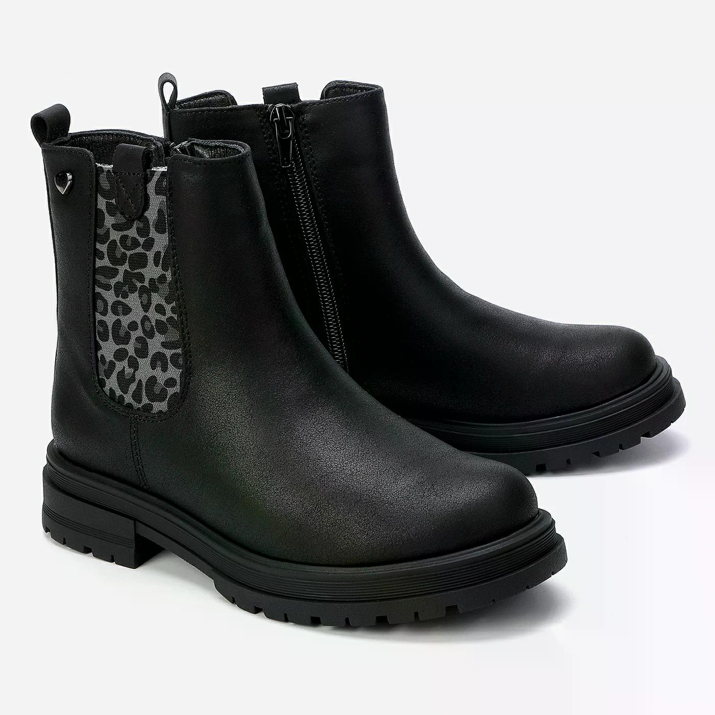 מגפון שחור 32