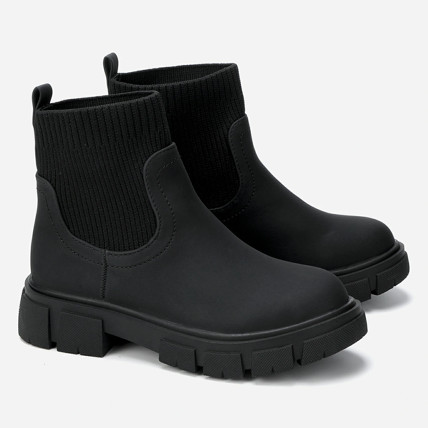 מגפון שחור 34