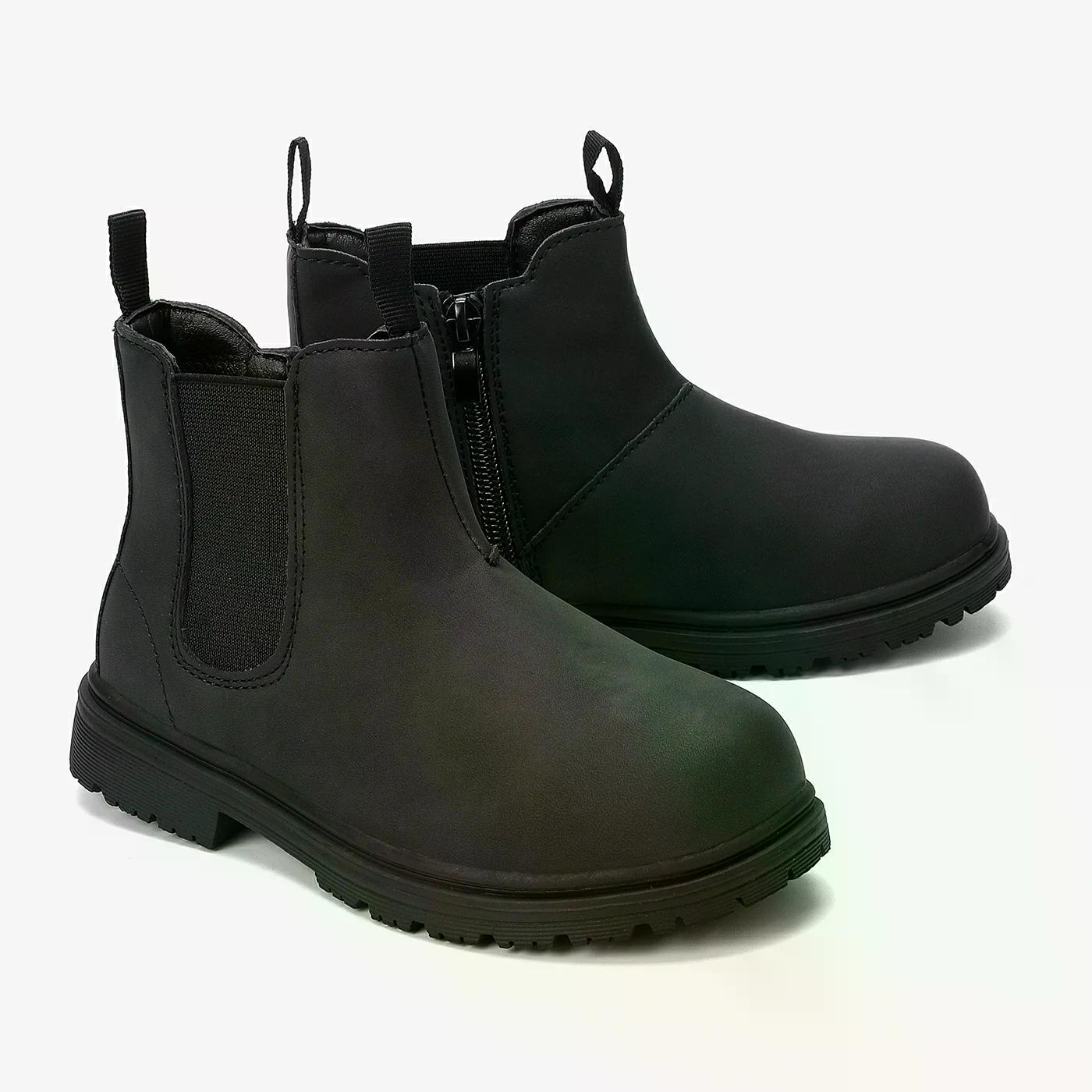 מגפון שחור 26