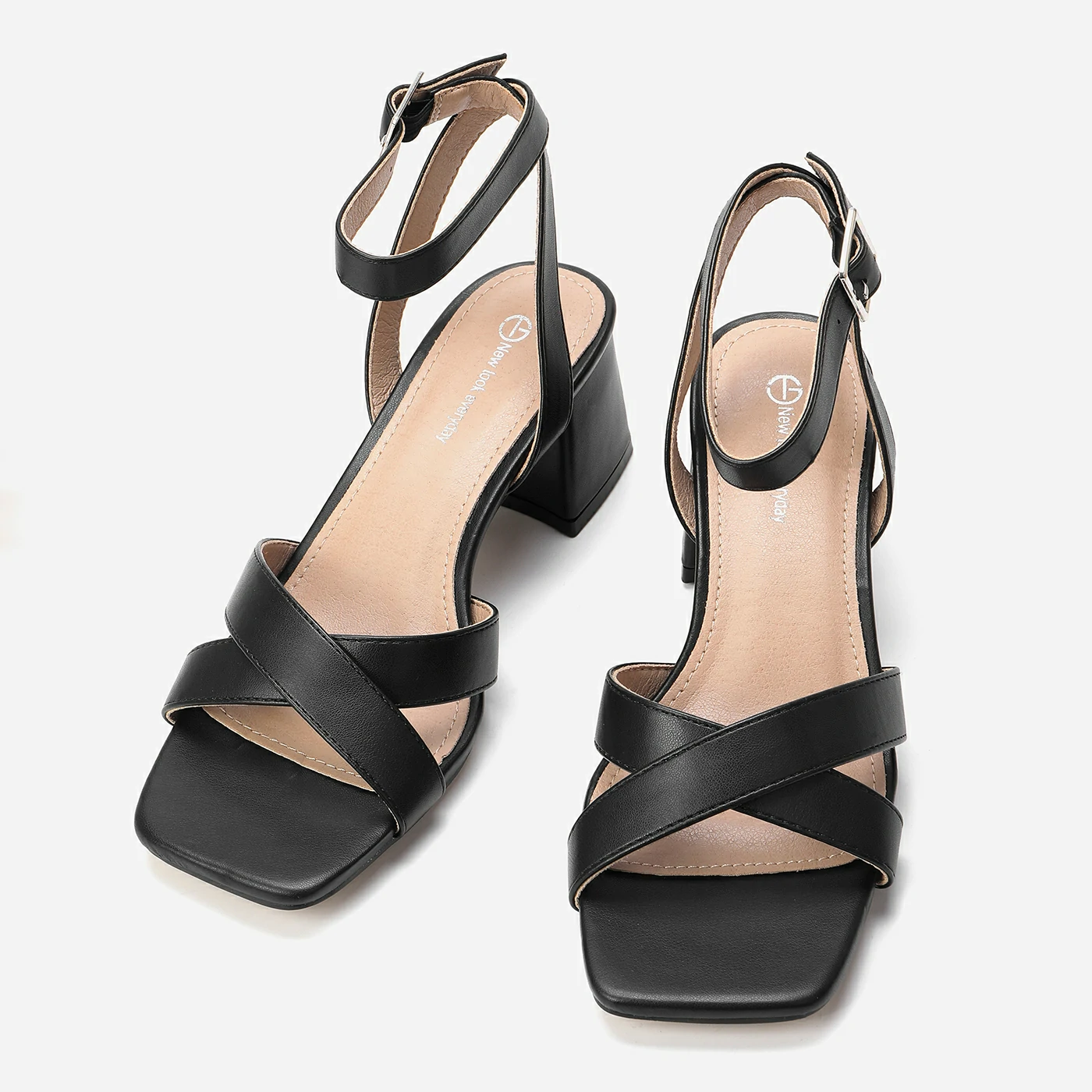 סנדל עקב שחור 37