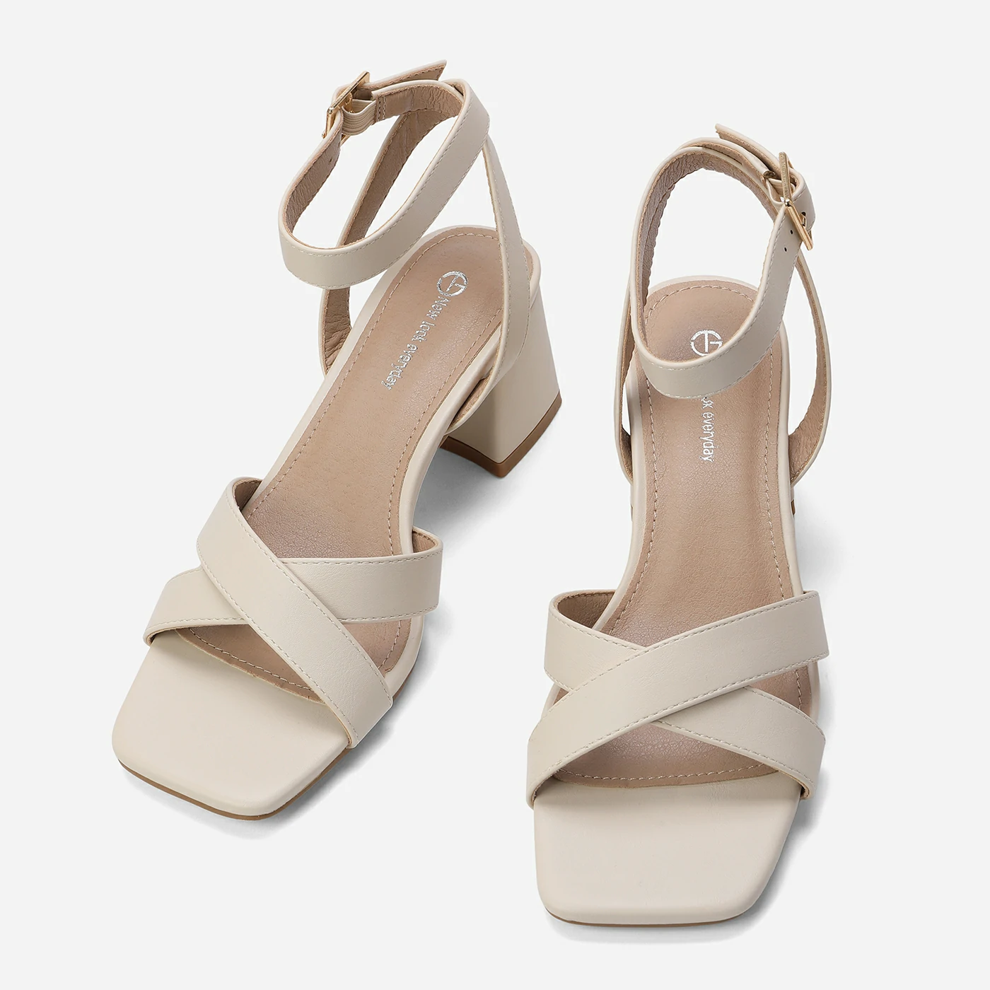 סנדל עקב בז 37