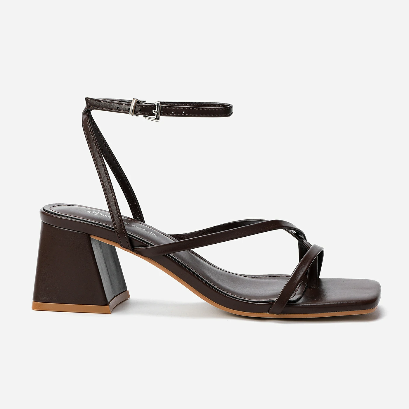 סנדל עקב חום 38