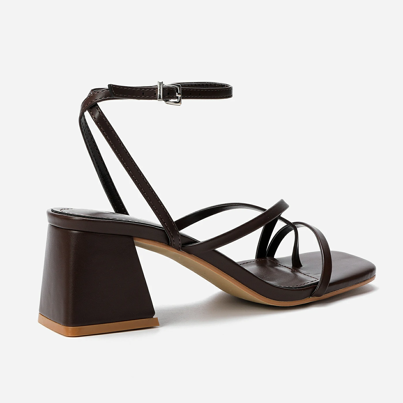 סנדל עקב חום 38