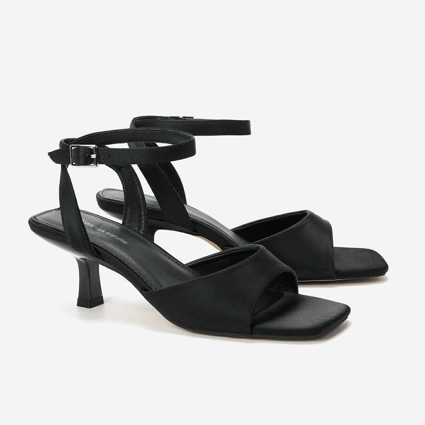 סנדל עקב שחור 37