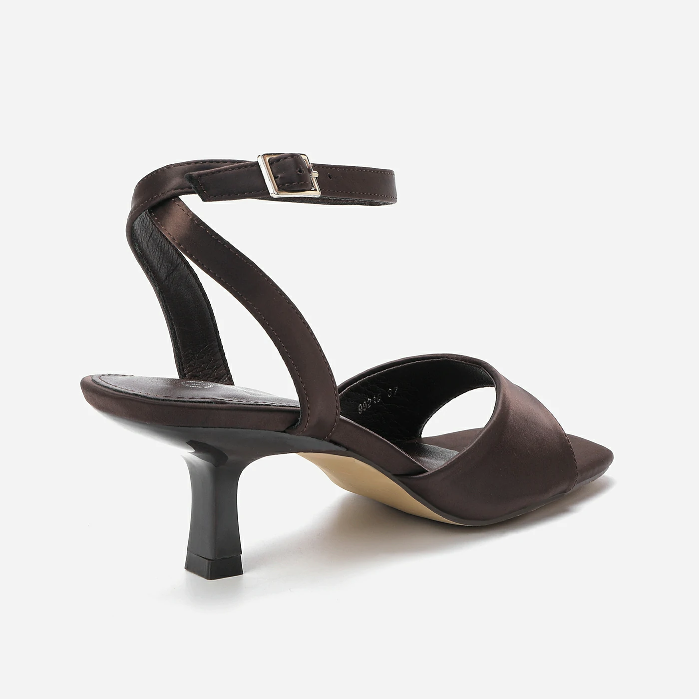 סנדל עקב חום 39