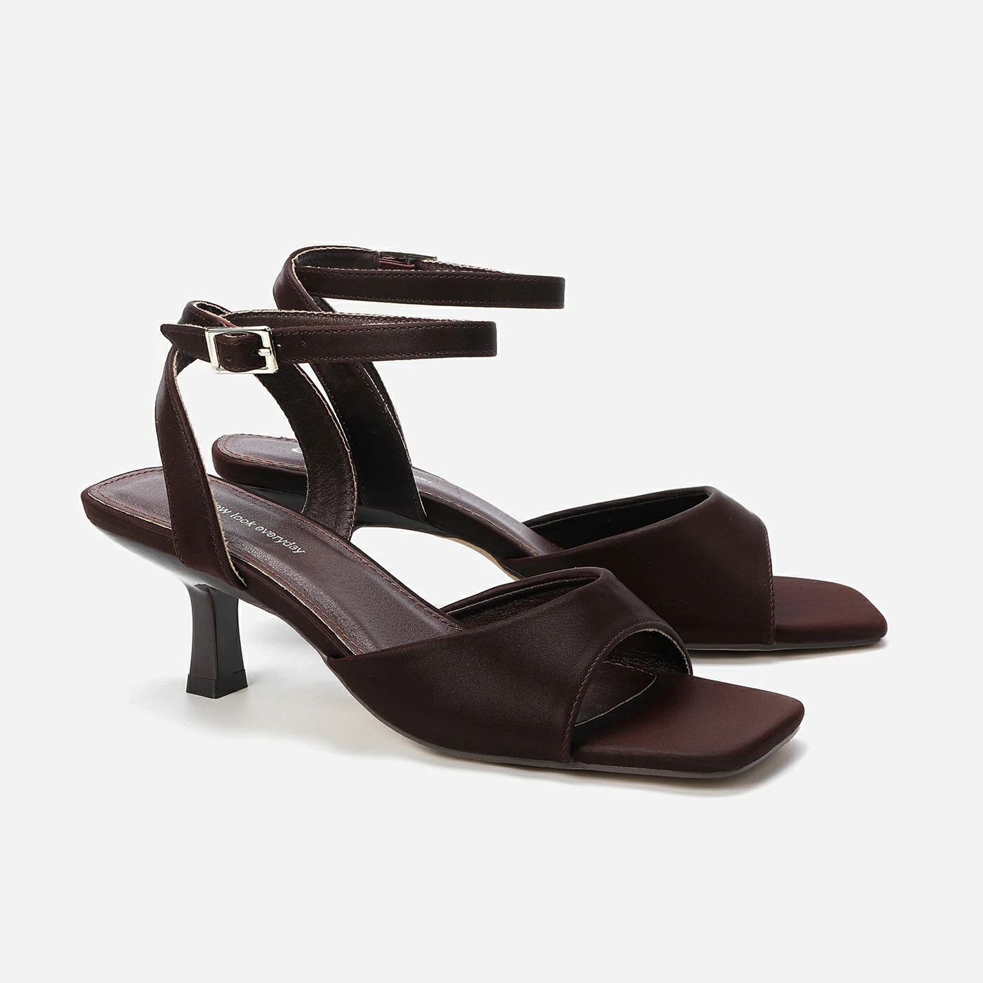 סנדל עקב בורדו 38