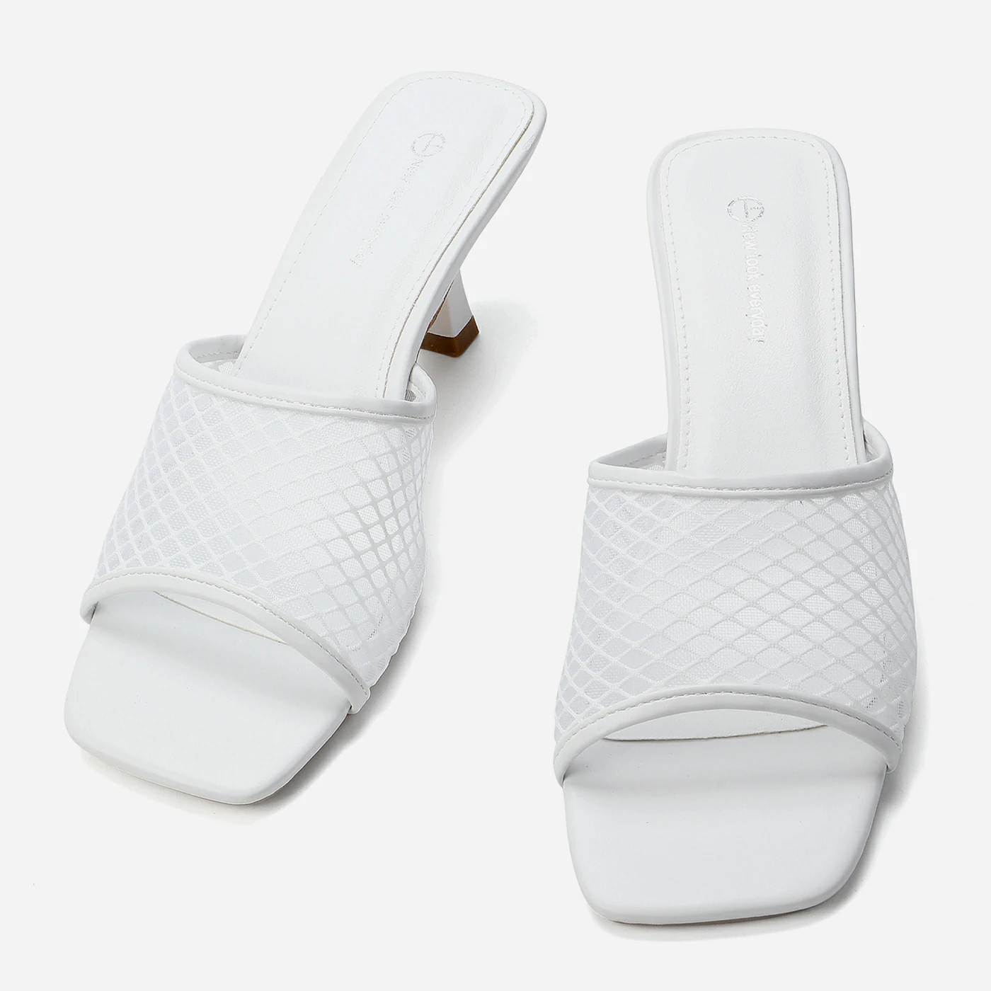 כפכף עקב לבן 38