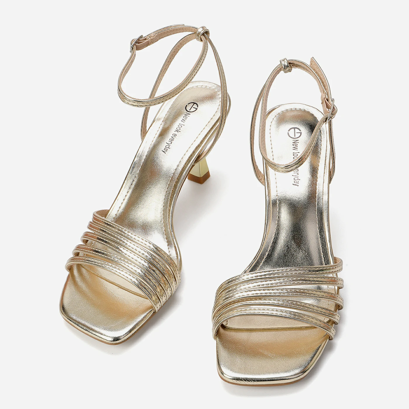 סנדל עקב זהב 38